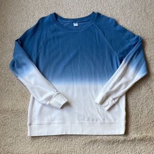 Old Navy women’s Blue and White Ombre Crewneck Sweater